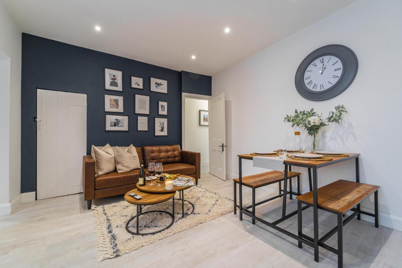 South View - 3 Bed Modern Chester House - Close To City Centre Exterior photo