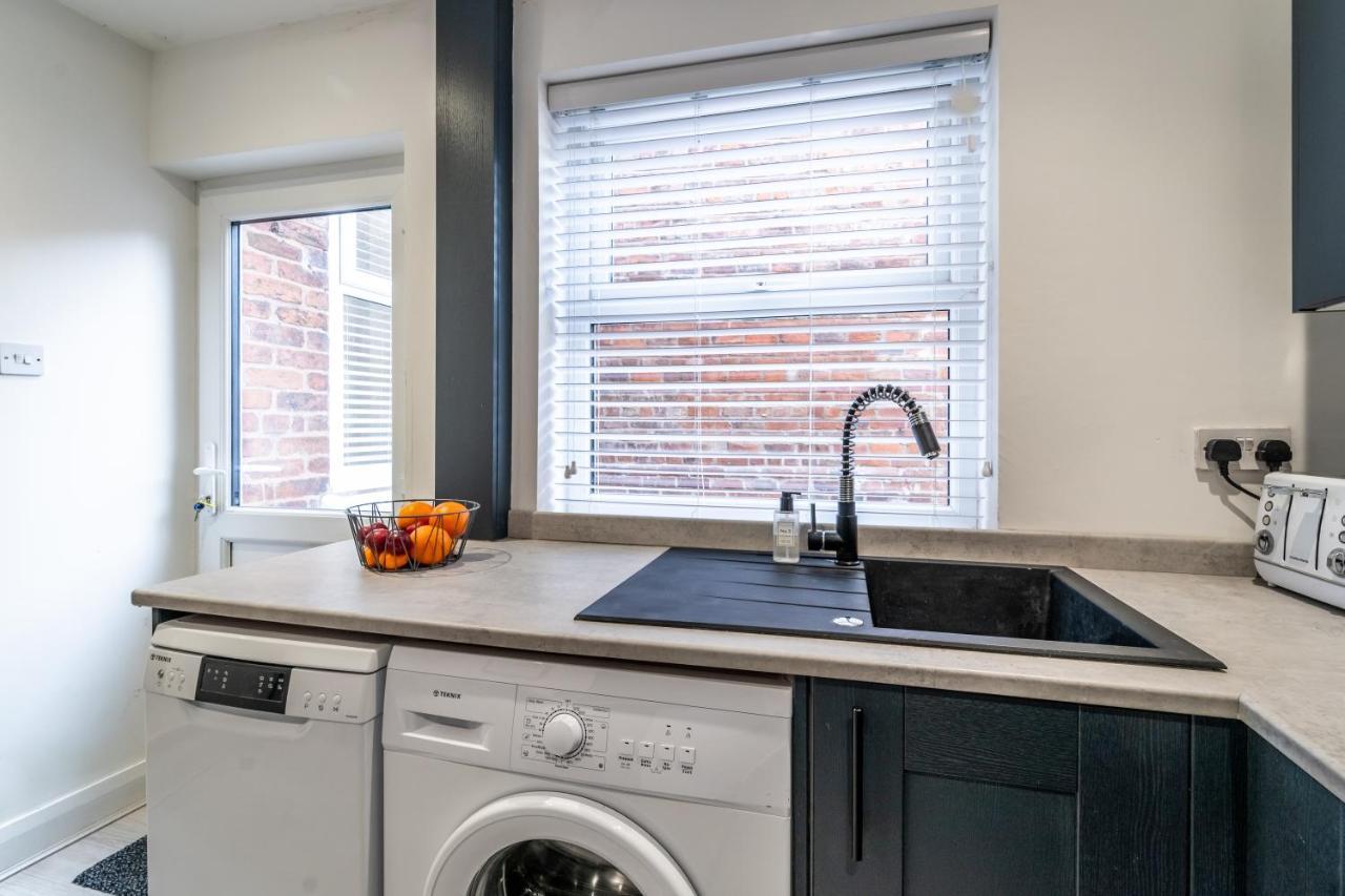 South View - 3 Bed Modern Chester House - Close To City Centre Exterior photo