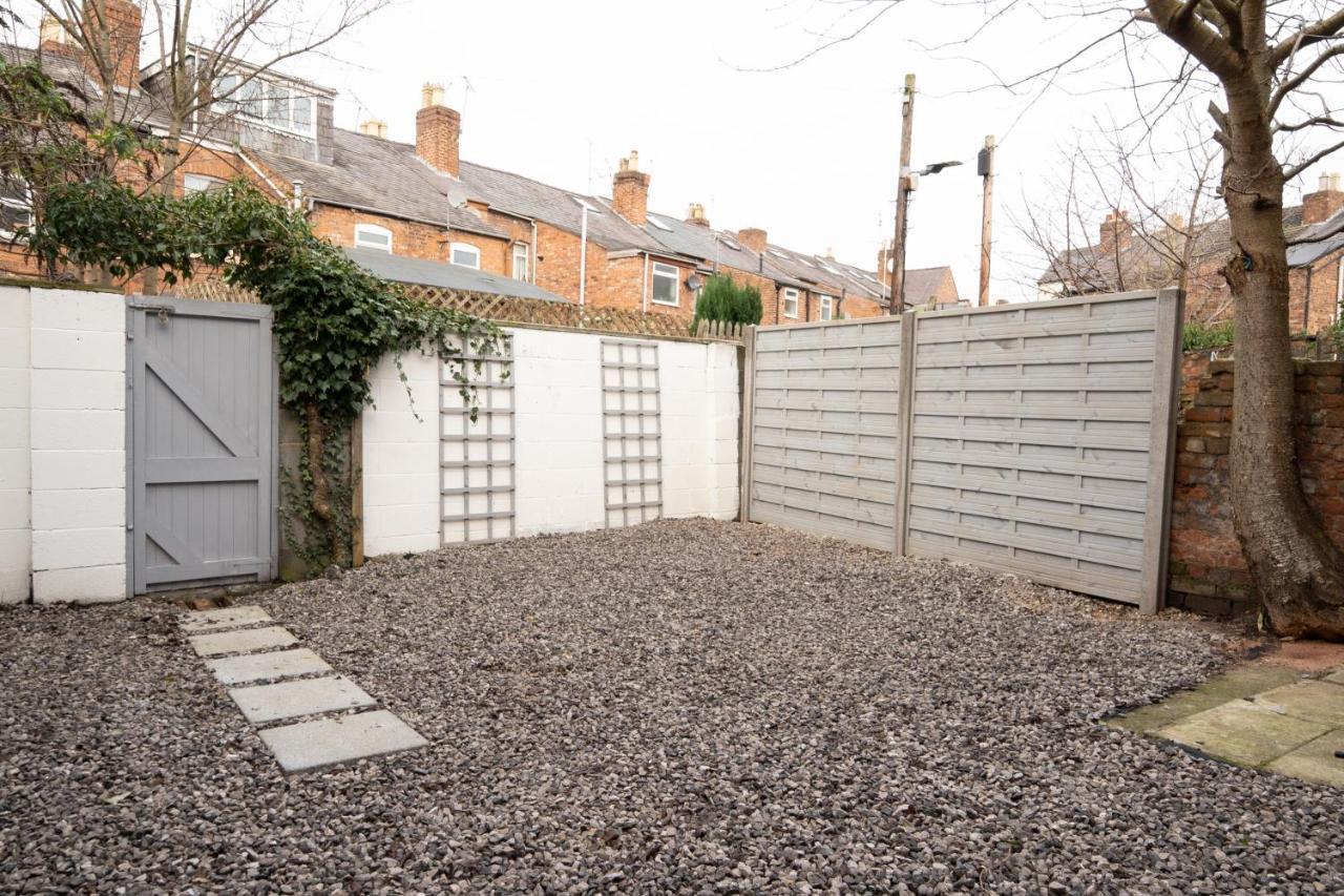 South View - 3 Bed Modern Chester House - Close To City Centre Exterior photo