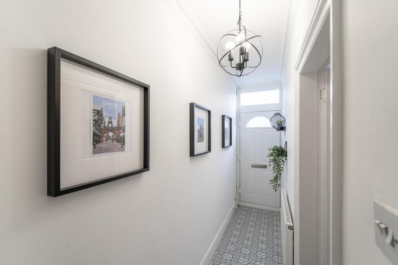South View - 3 Bed Modern Chester House - Close To City Centre Exterior photo